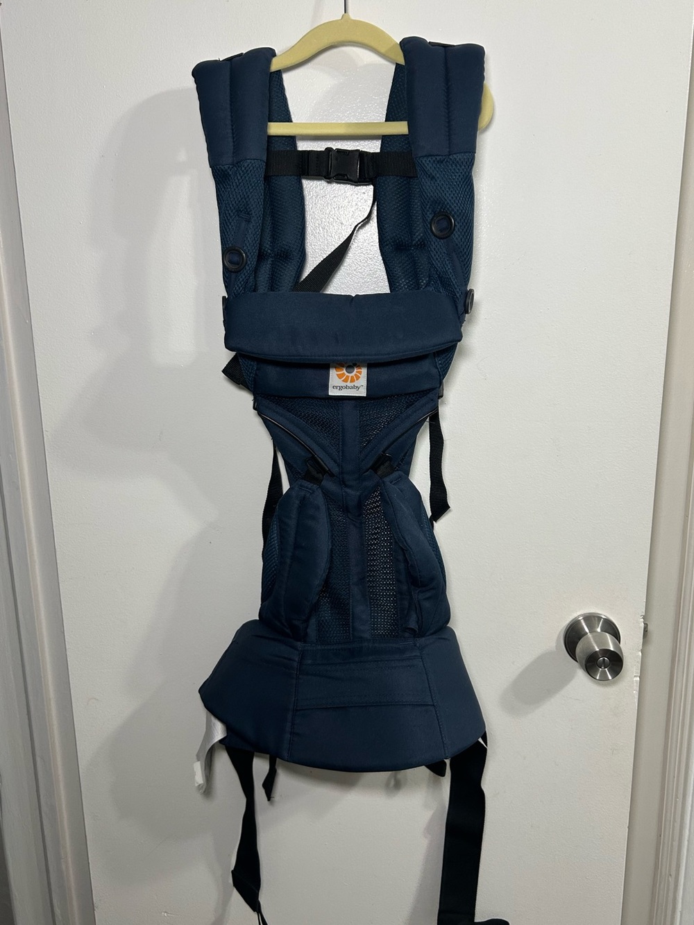Ergo baby omni 360 coolair midnight blue